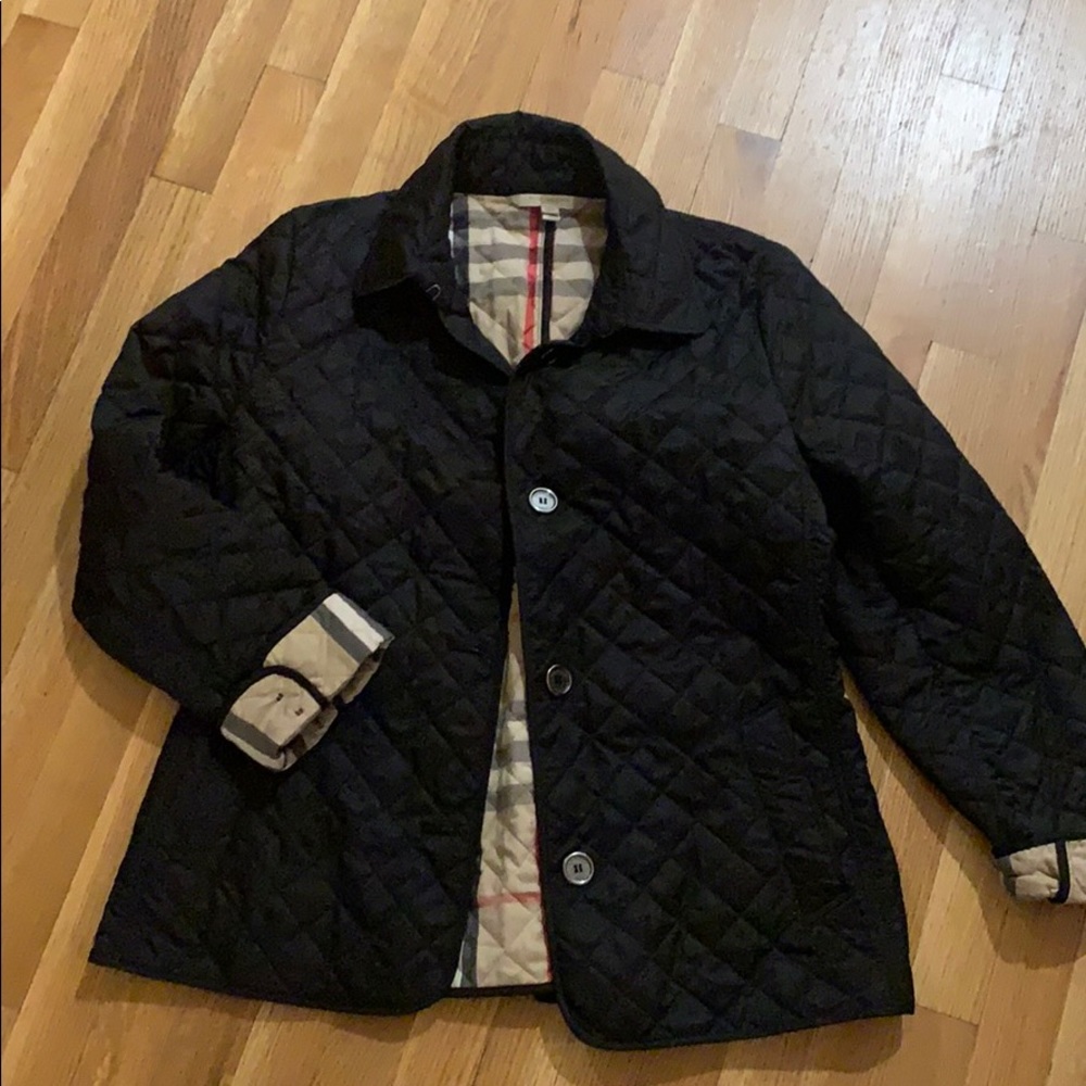 Burberry barely used classic quilted jacket